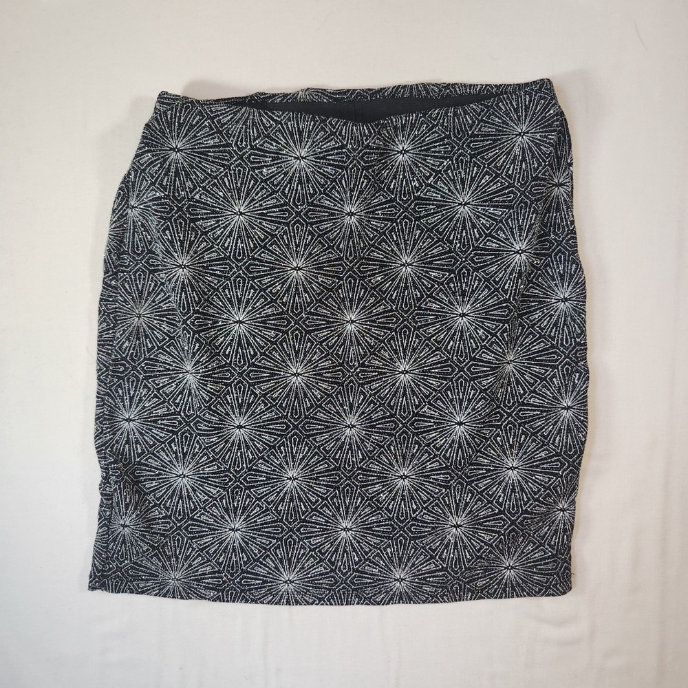 HM Divided Metallic Silver Black Starburst Geometric Mini Skirt Small